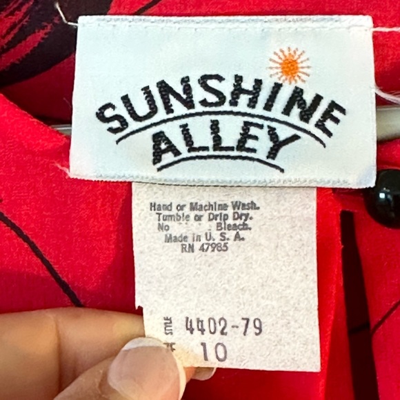 Vintage Sunshine Alley Puff Sleeve Red & Black MIDI Dress, size Medium - Picture 3 of 7